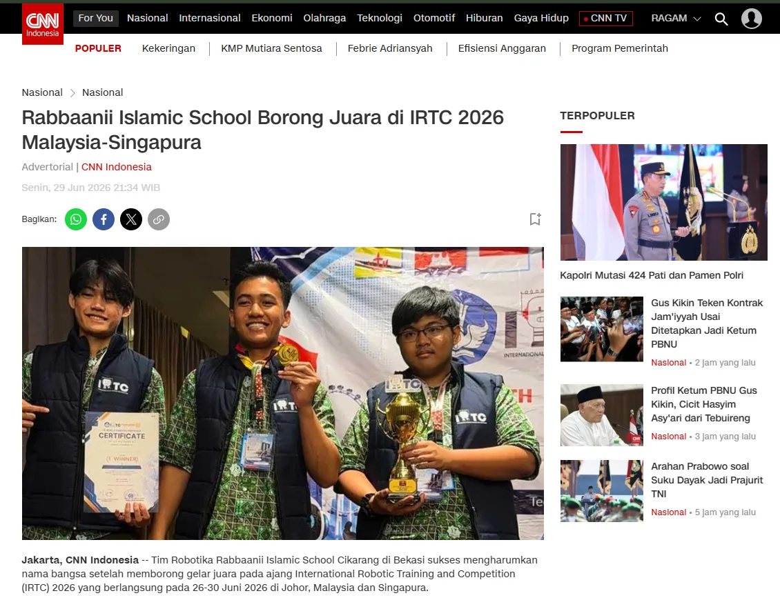Tim Robotika Rabbaanii Islamic School memegang sertifikat, piala, dan medali juara IRTC 2026 Malaysia-Singapura